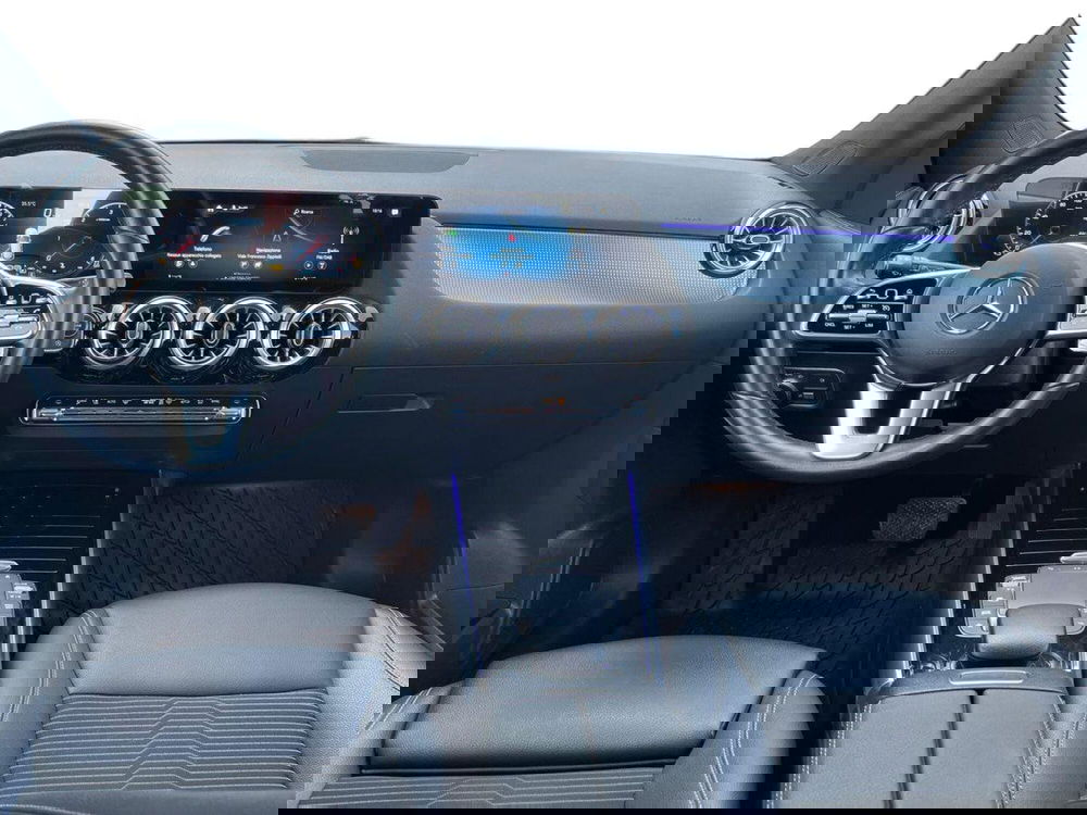 Mercedes-Benz GLA SUV usata a Bari (9)