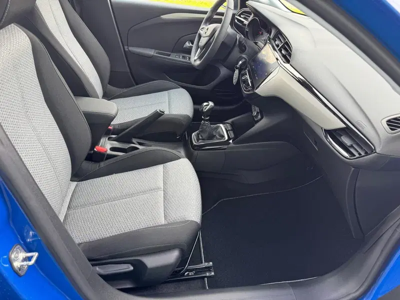 Opel Corsa nuova a Ferrara (11)