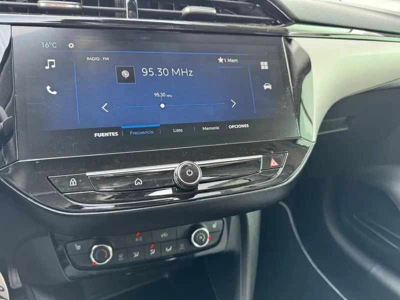 Opel Corsa nuova a Ferrara (12)
