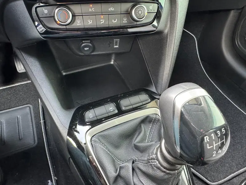Opel Corsa nuova a Ferrara (13)