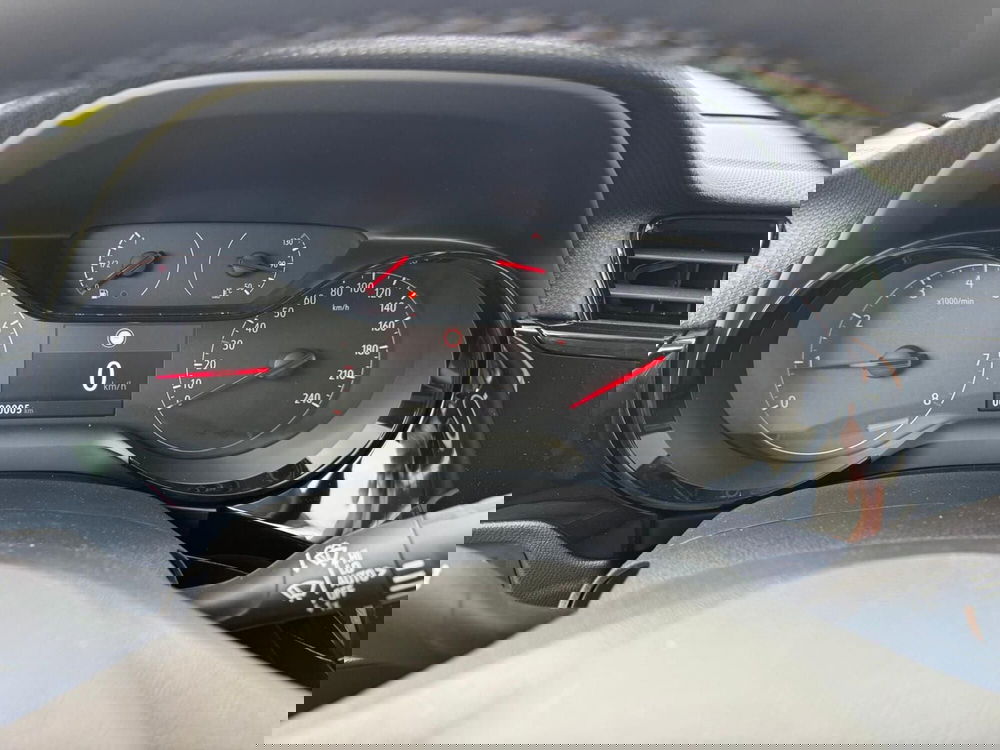 Opel Corsa nuova a Ferrara (14)