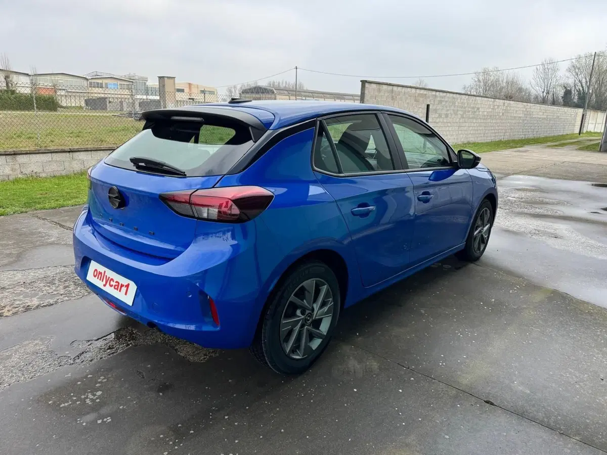 Opel Corsa nuova a Ferrara (4)