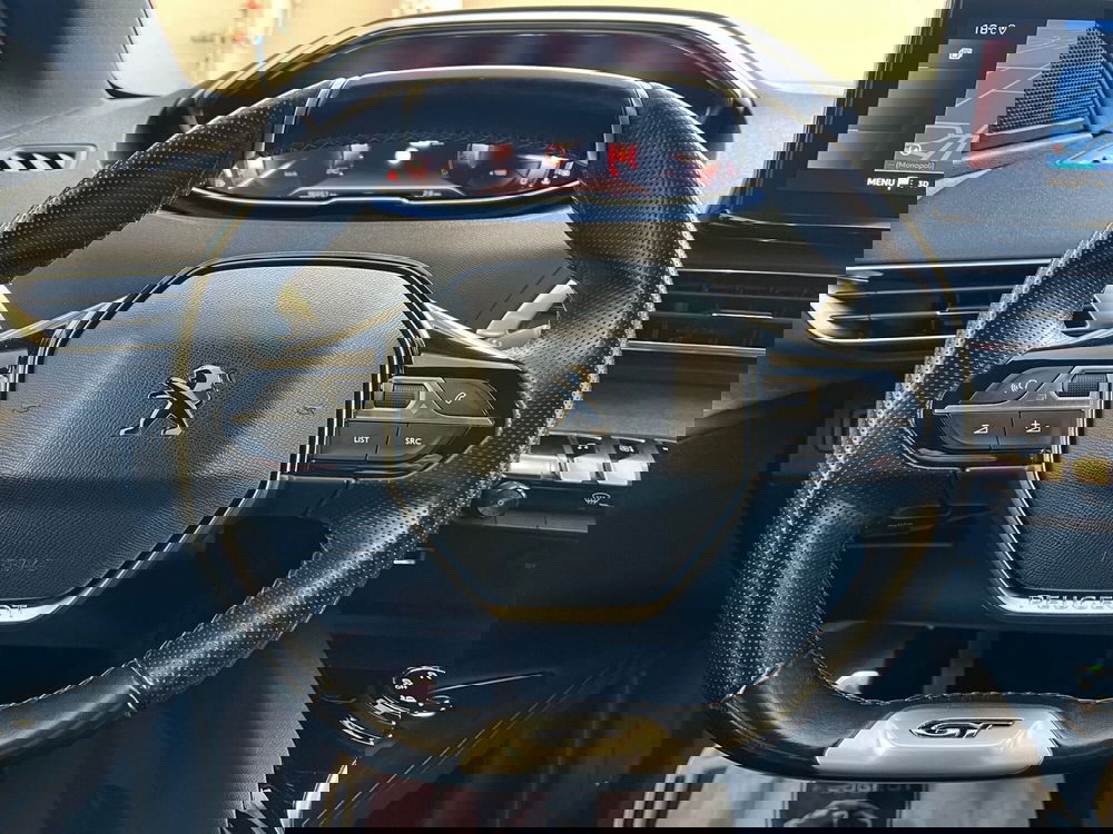 Peugeot 3008 usata a Bari (18)