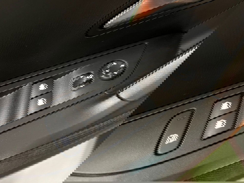 Peugeot 2008 usata a Bari (11)