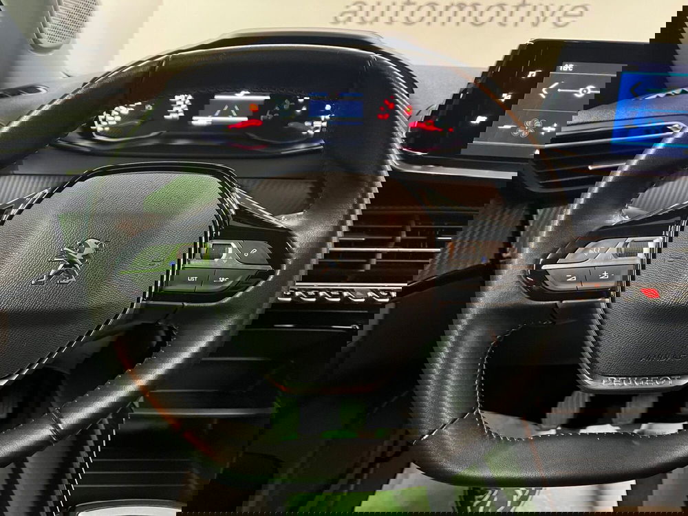 Peugeot 2008 usata a Bari (18)