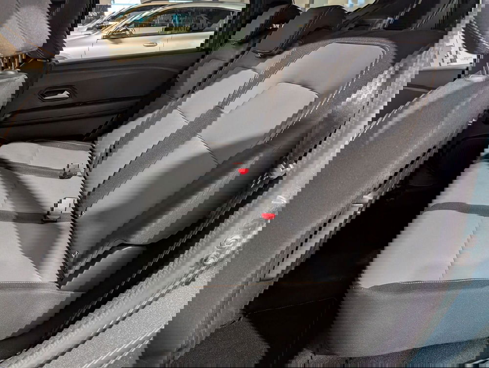 Dacia Jogger usata a Trento (17)