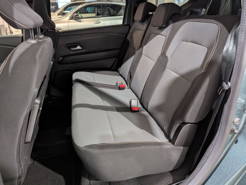 Dacia Jogger usata a Trento (17)