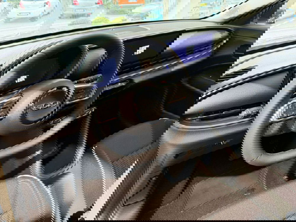 Fiat 600 nuova a Milano (5)