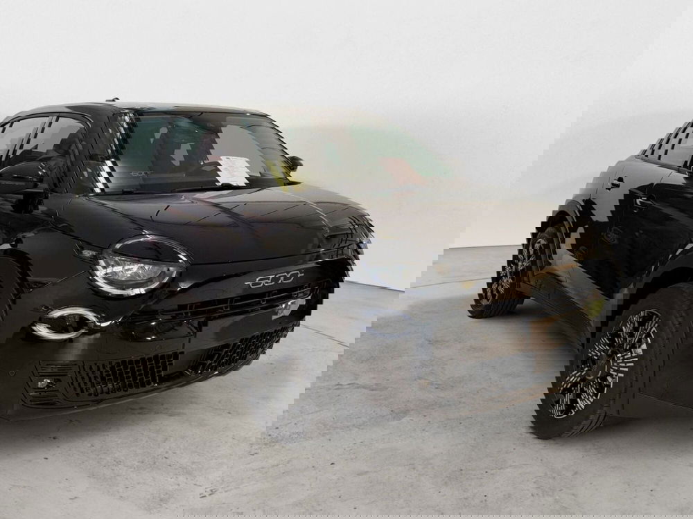 Fiat 600 nuova a Milano (2)