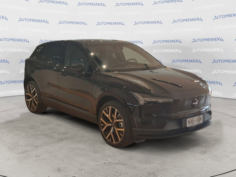 Volvo EX30 nuova a Como (2)