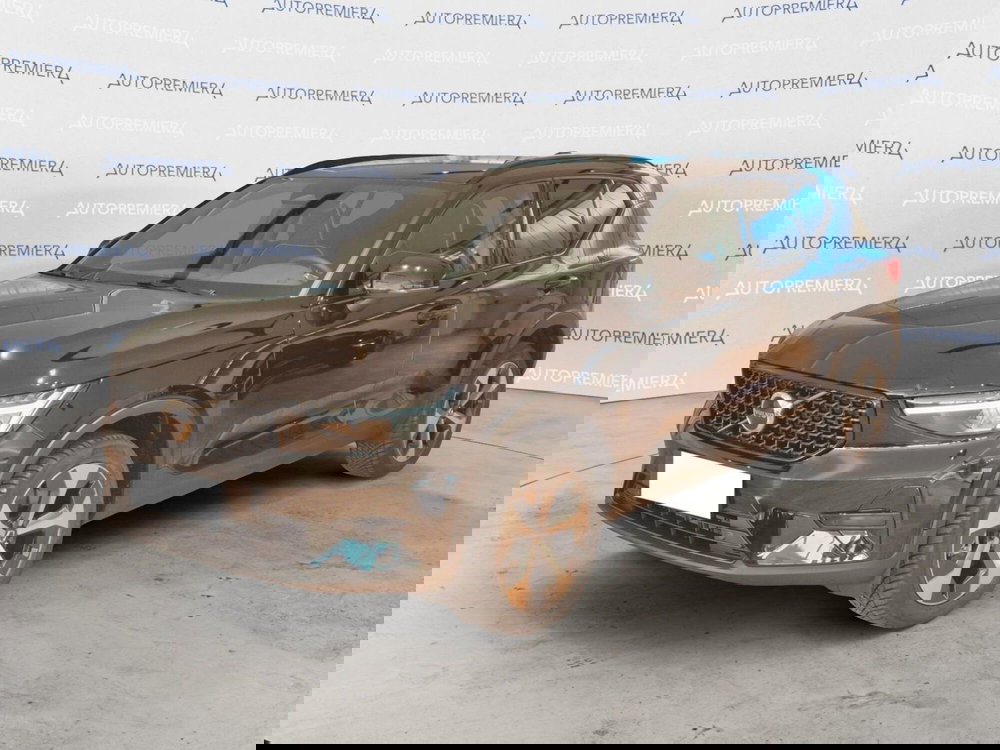 Volvo XC40 nuova a Como