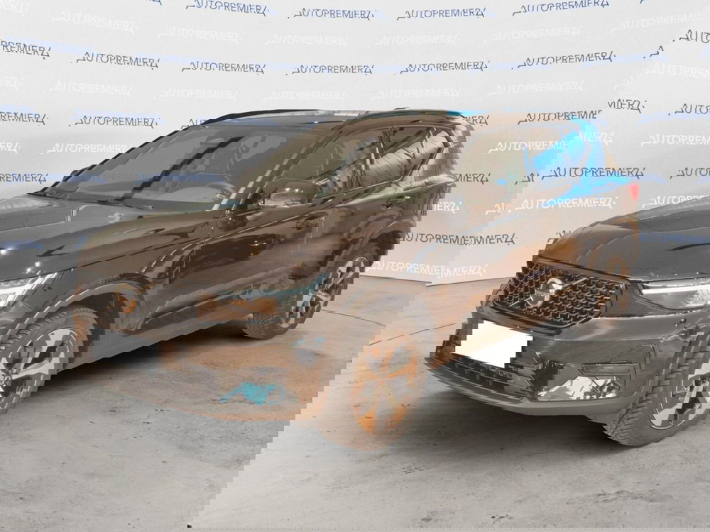 Volvo XC40 nuova a Como (3)