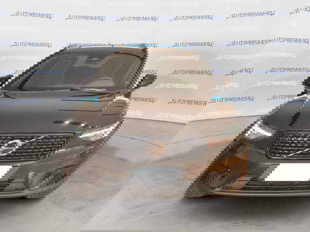 Volvo XC40 nuova a Como (4)