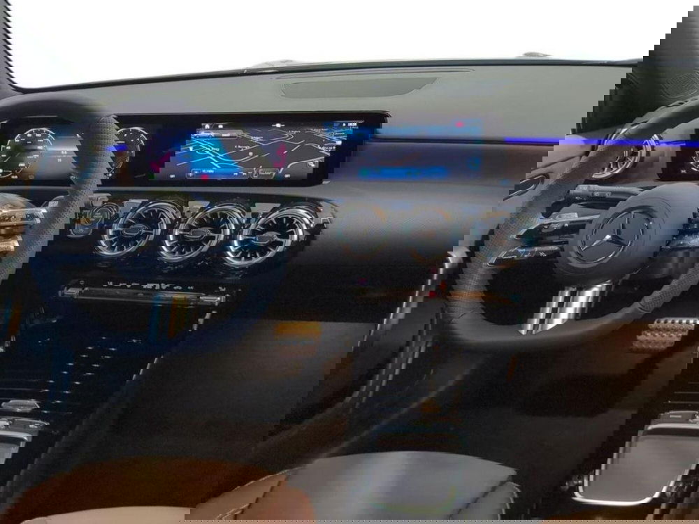 Mercedes-Benz Classe A Sedan nuova a Rimini (10)