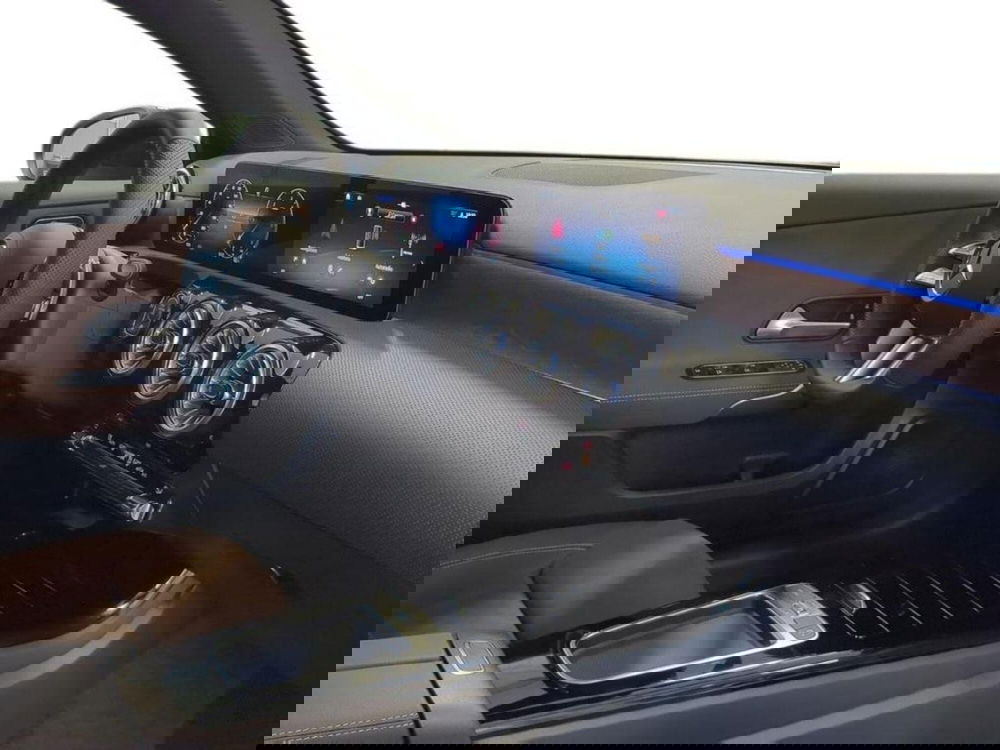 Mercedes-Benz Classe A Sedan nuova a Rimini (12)