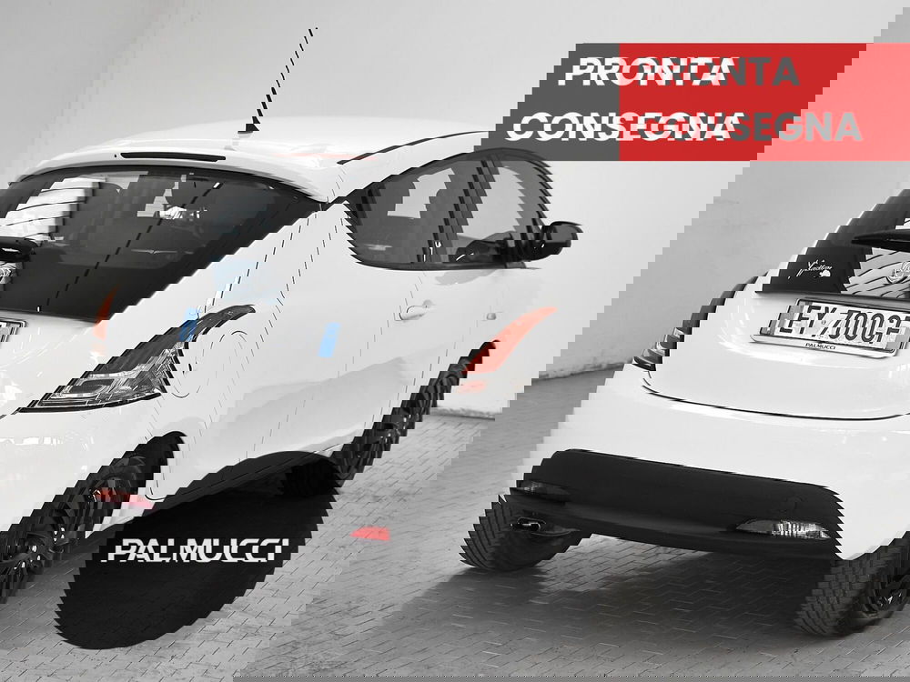 Lancia Ypsilon usata a Prato (4)