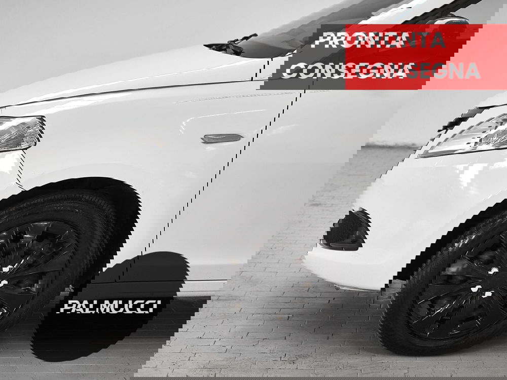 Lancia Ypsilon usata a Prato (6)