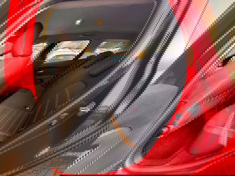 Dacia Duster usata a Pavia (7)