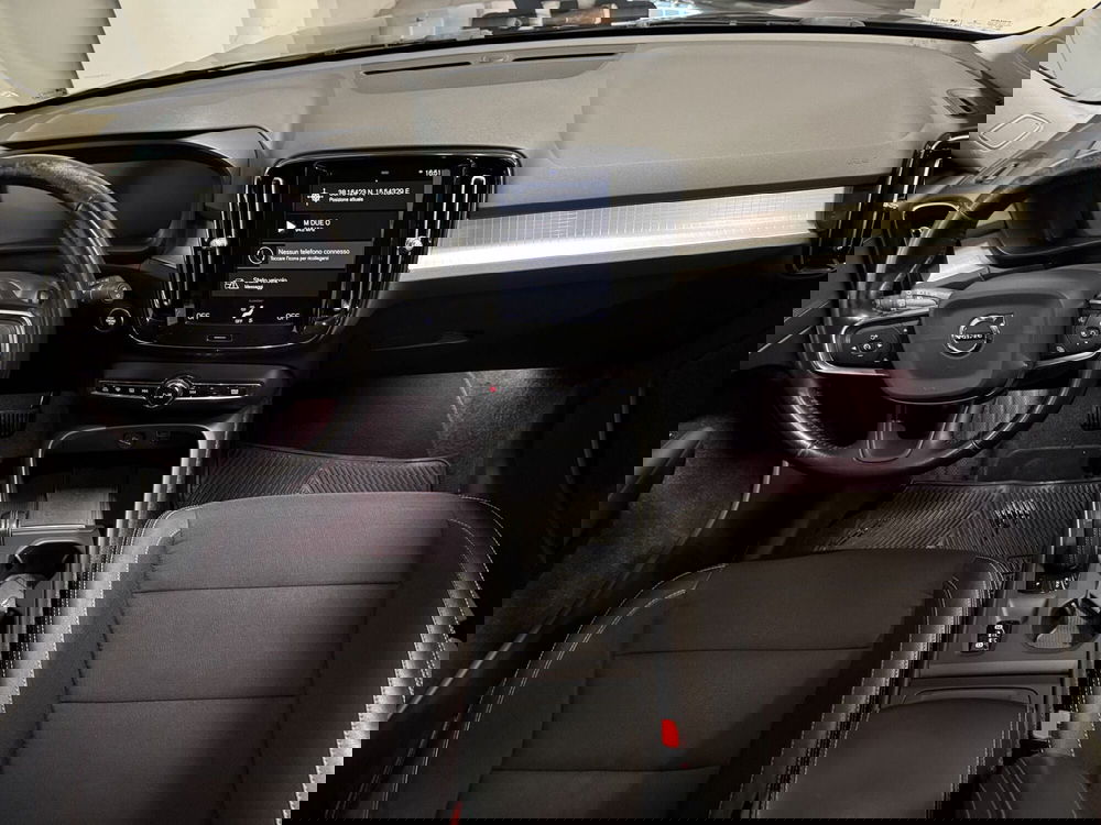 Volvo XC40 usata a Messina (11)