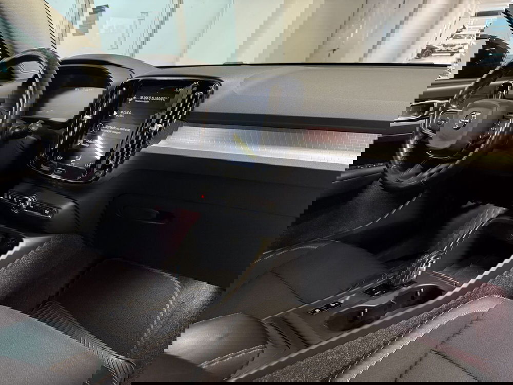 Volvo XC40 usata a Messina (9)