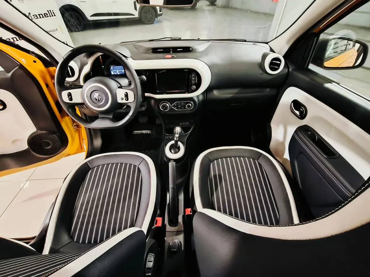 Renault Twingo nuova a Brescia (8)