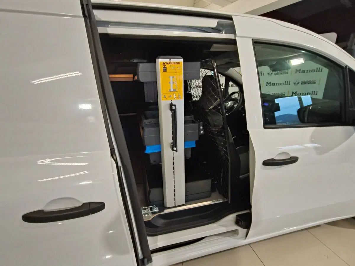 Renault Kangoo Furgone nuova a Brescia (10)