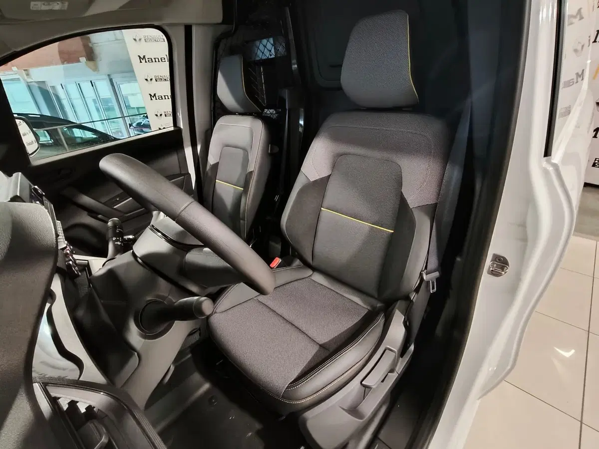 Renault Kangoo Furgone nuova a Brescia (13)