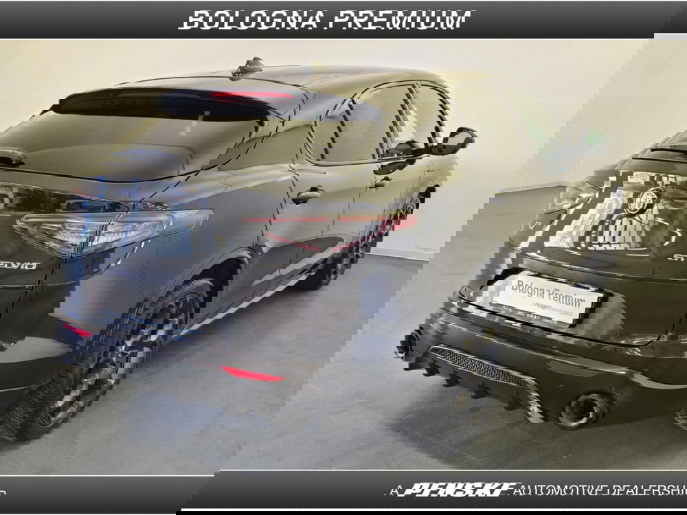 Alfa Romeo Stelvio usata a Bologna (2)