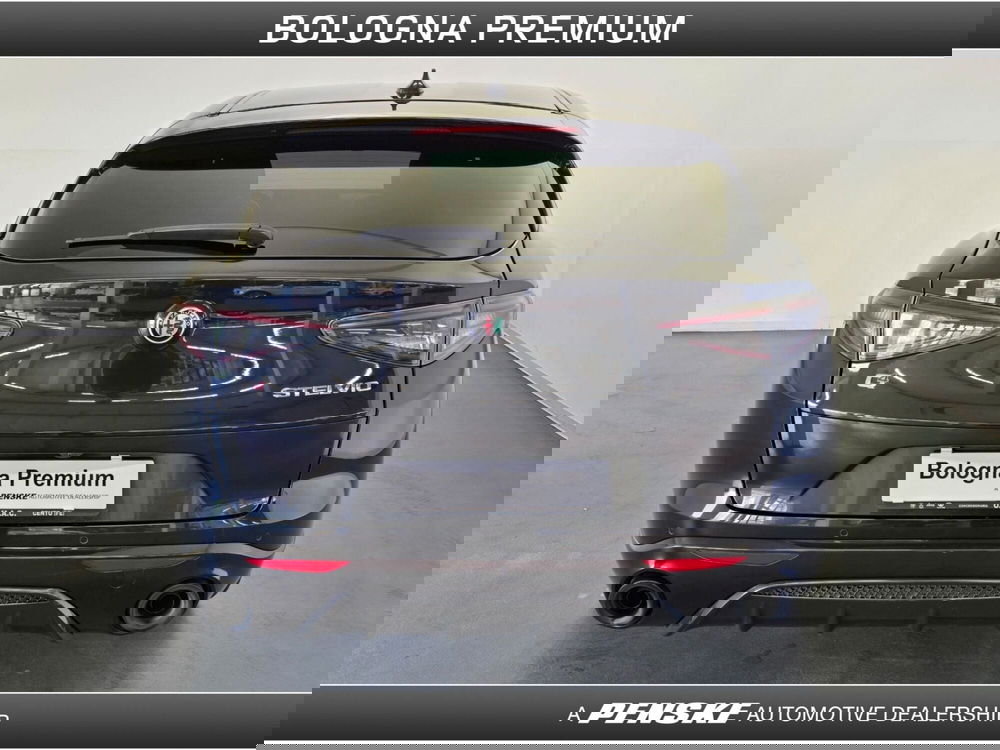 Alfa Romeo Stelvio usata a Bologna (7)