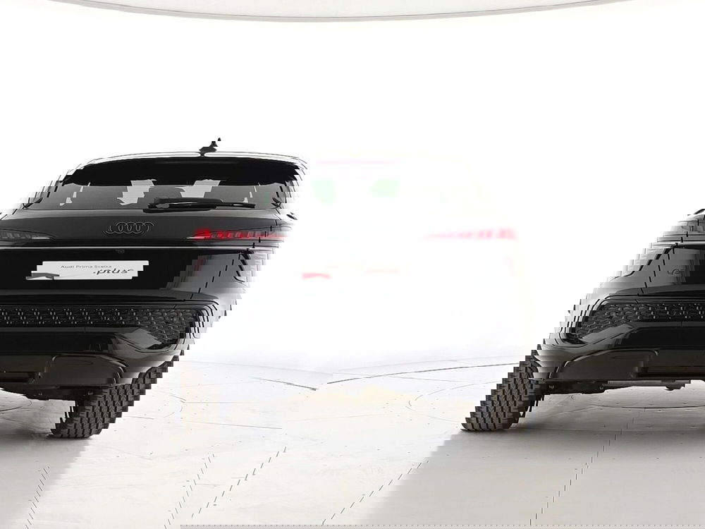 Audi Q3 Sportback nuova a Asti (5)