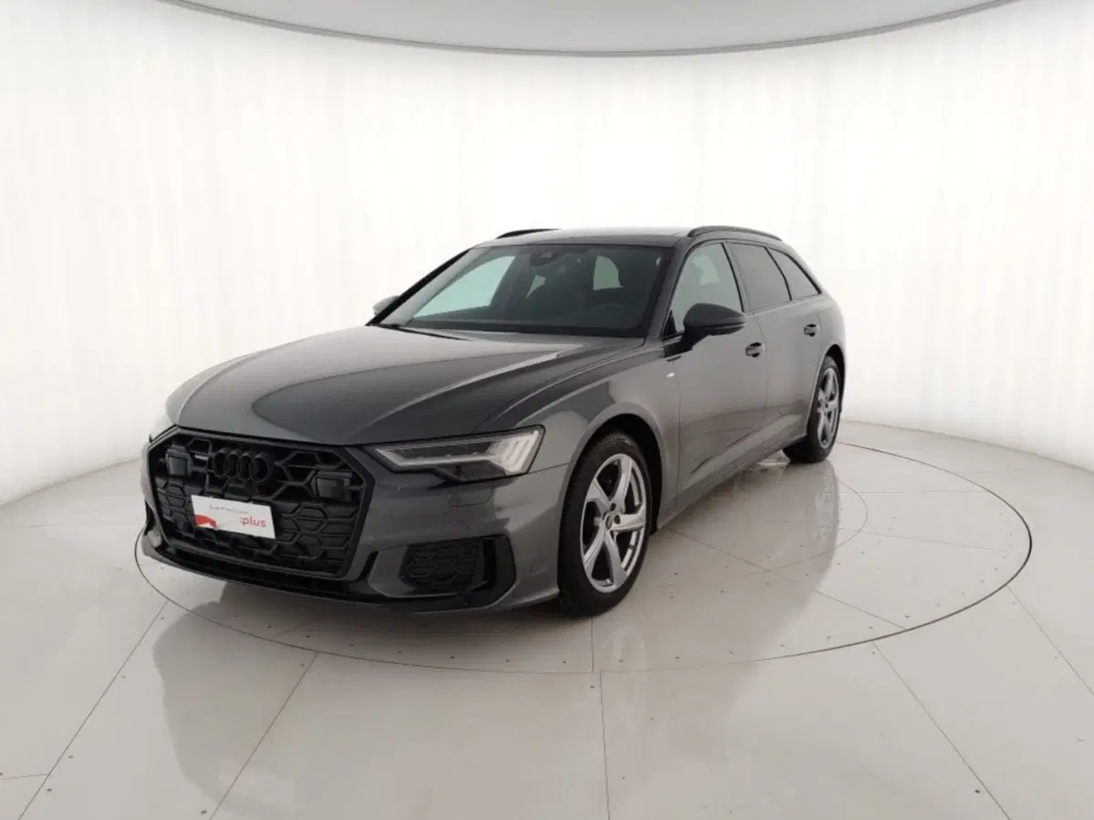 Audi A6 Avant nuova a Massa-Carrara