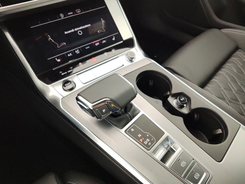 Audi A6 Avant nuova a Massa-Carrara (13)