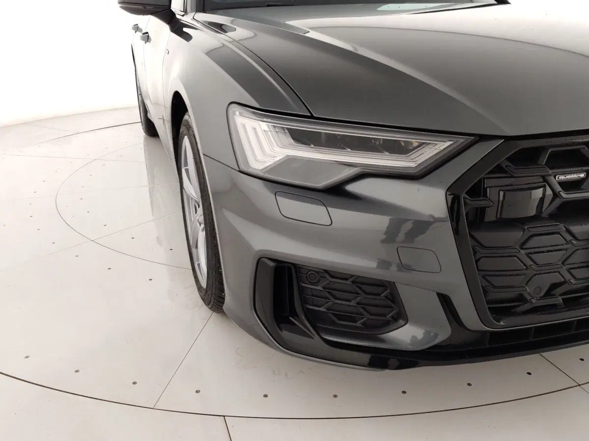 Audi A6 Avant nuova a Massa-Carrara (5)