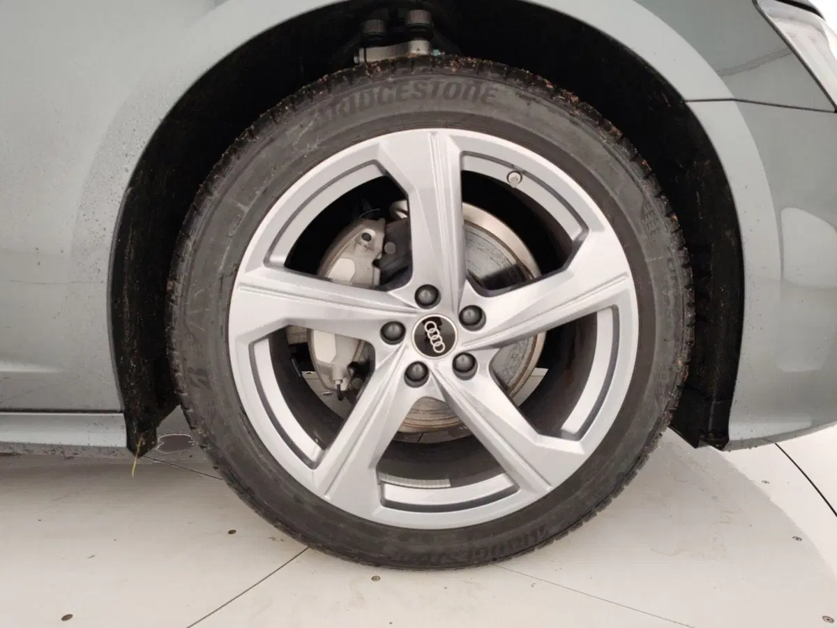 Audi A6 Avant nuova a Massa-Carrara (6)