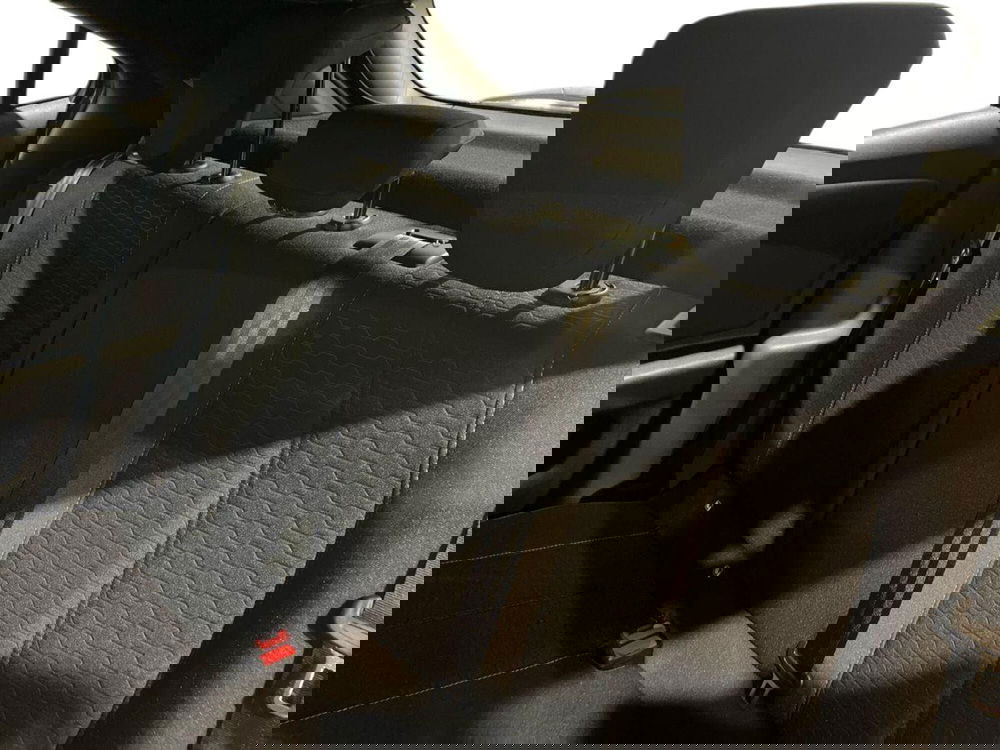 Opel Mokka nuova a Salerno (14)