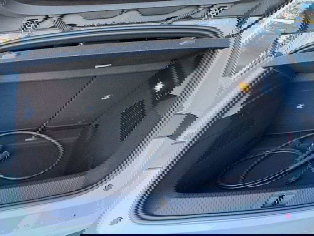 Renault Megane E-Tech Electric usata a Rimini (8)