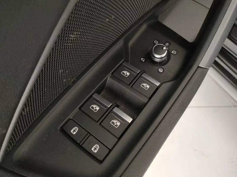 Audi A3 Sportback usata a Napoli (12)