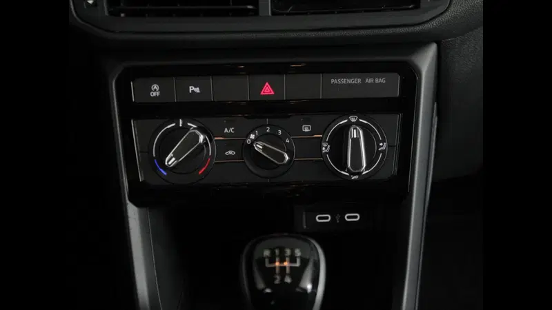 Volkswagen T-Cross usata a Palermo (18)