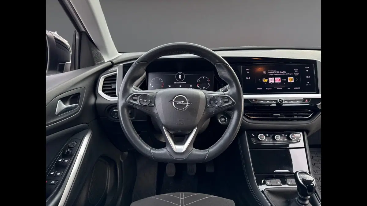 Opel Grandland usata a Palermo (9)