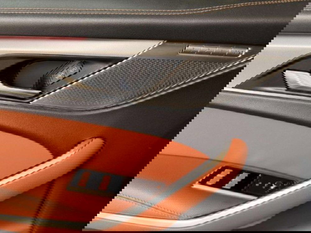 Jaguar F-Pace usata a Siena (11)