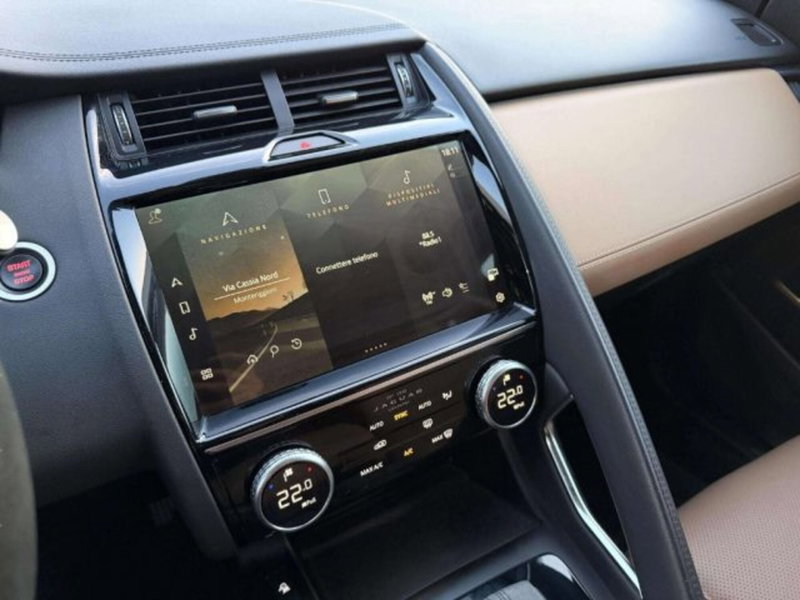 Jaguar E-Pace usata a Siena (11)
