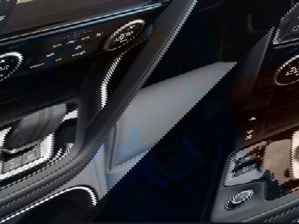 Jaguar E-Pace usata a Siena (16)