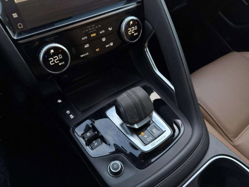 Jaguar E-Pace usata a Siena (16)