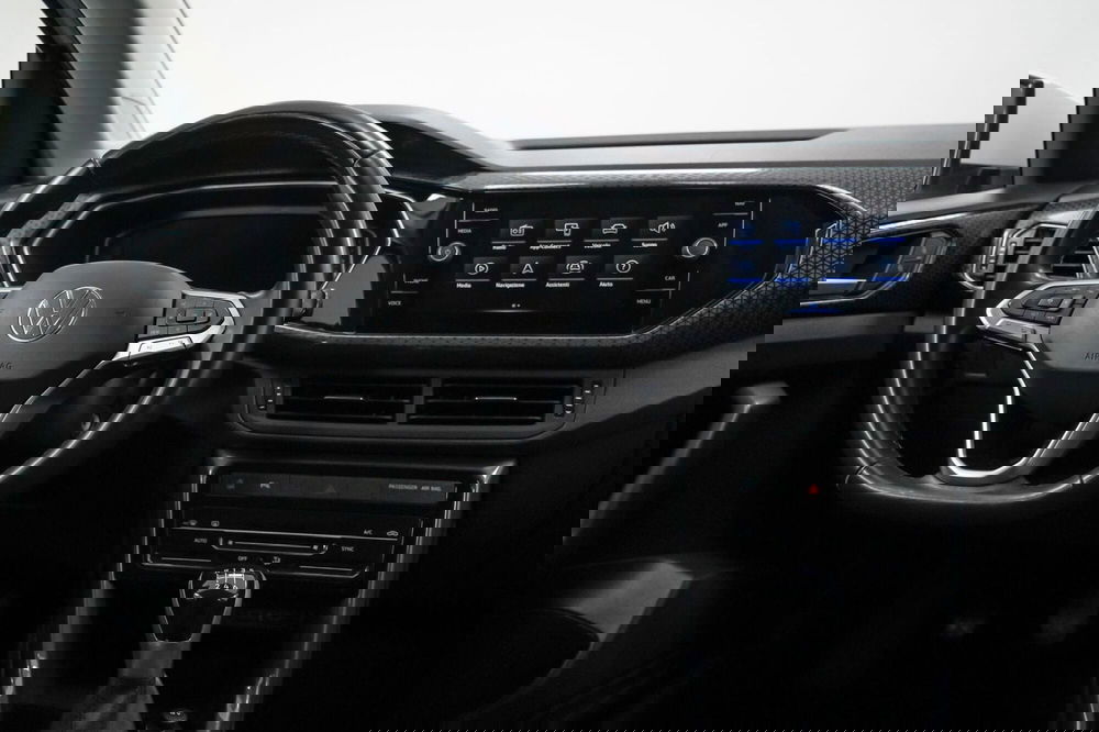 Volkswagen T-Cross usata a Varese (11)