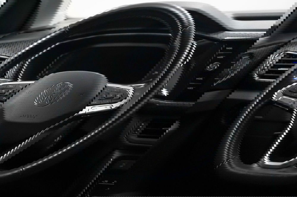 Volkswagen T-Cross usata a Varese (12)