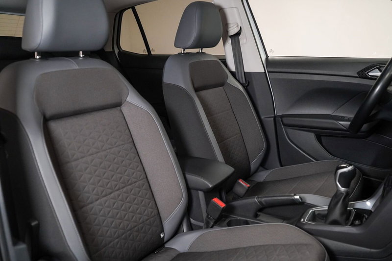 Volkswagen T-Cross usata a Varese (13)