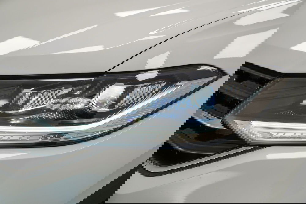 Volkswagen T-Cross usata a Varese (8)