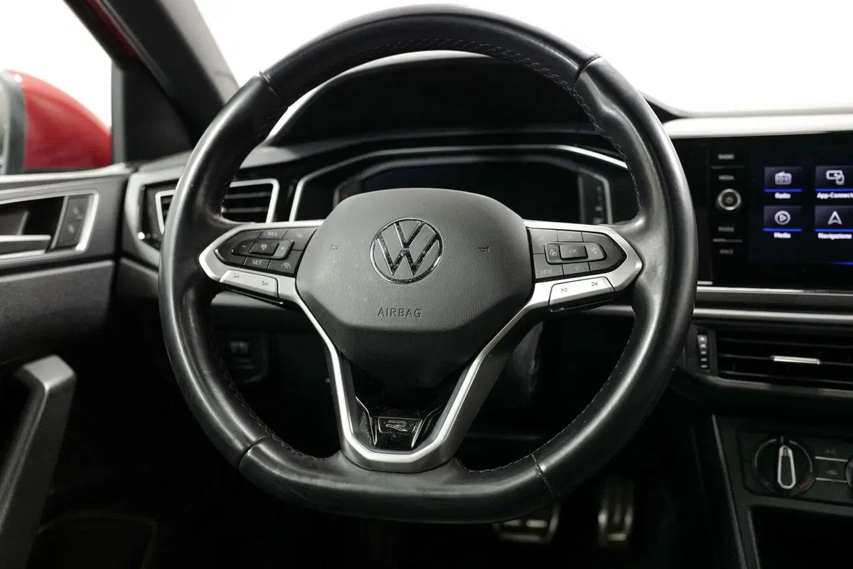 Volkswagen Taigo usata a Varese (12)