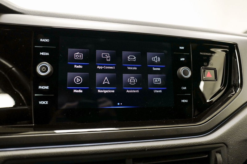 Volkswagen Taigo usata a Varese (15)