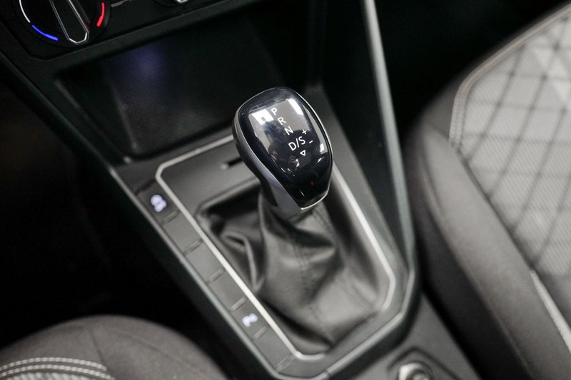 Volkswagen Taigo usata a Varese (18)